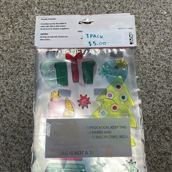 NEW HOLIDAY TIME Christmas Gel Clings (3 Pack of Assorted Designs) - Picture 5 of 6